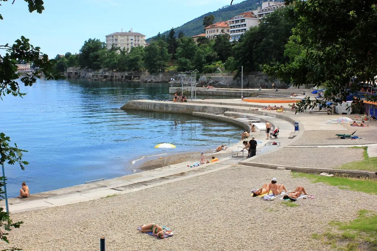 Apartments With A Swimming Pool Lovran, Opatija - 7694